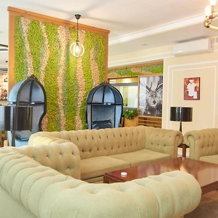 Green Which Hotel Petropavlovsk Extérieur photo