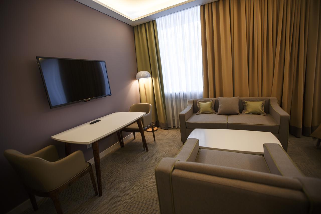 Green Which Hotel Petropavlovsk Extérieur photo