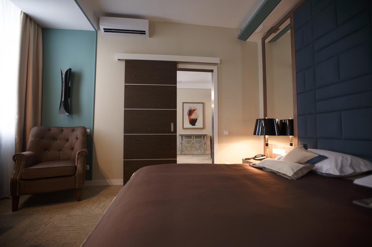 Green Which Hotel Petropavlovsk Extérieur photo