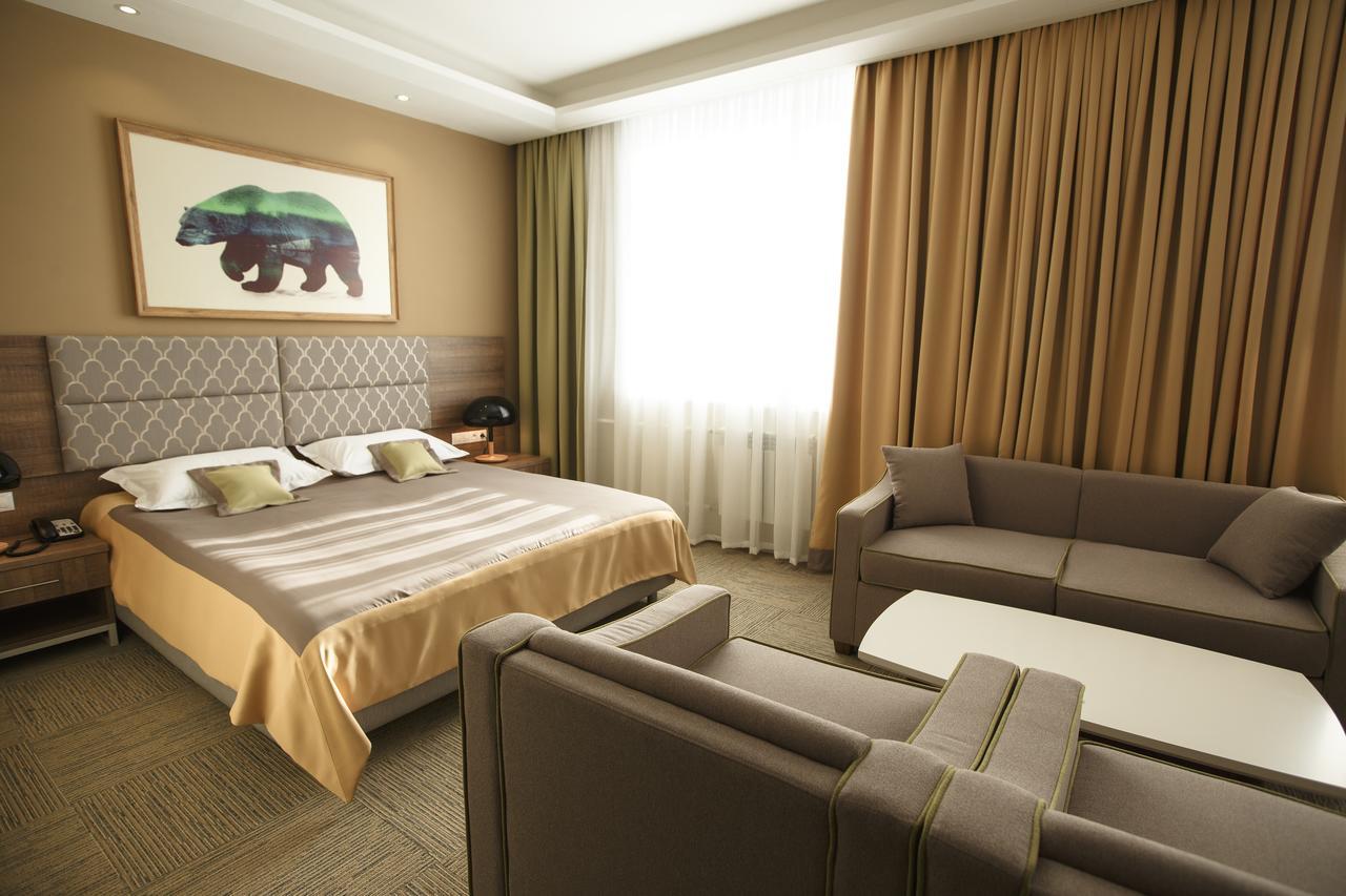 Green Which Hotel Petropavlovsk Extérieur photo