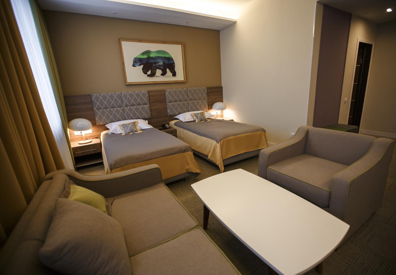 Green Which Hotel Petropavlovsk Extérieur photo